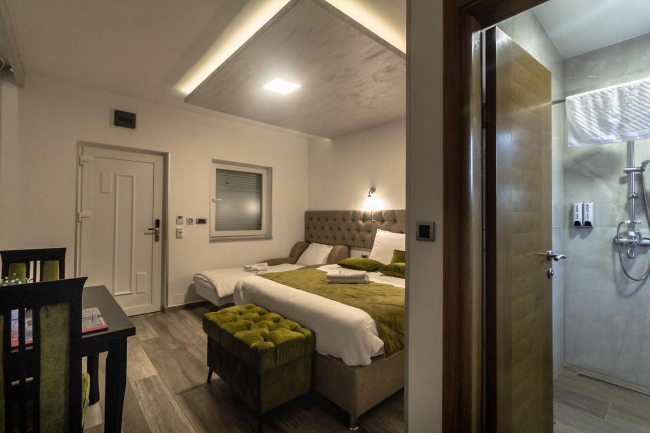 Motel Atos Bungalovi Nova Topola Bagian luar foto